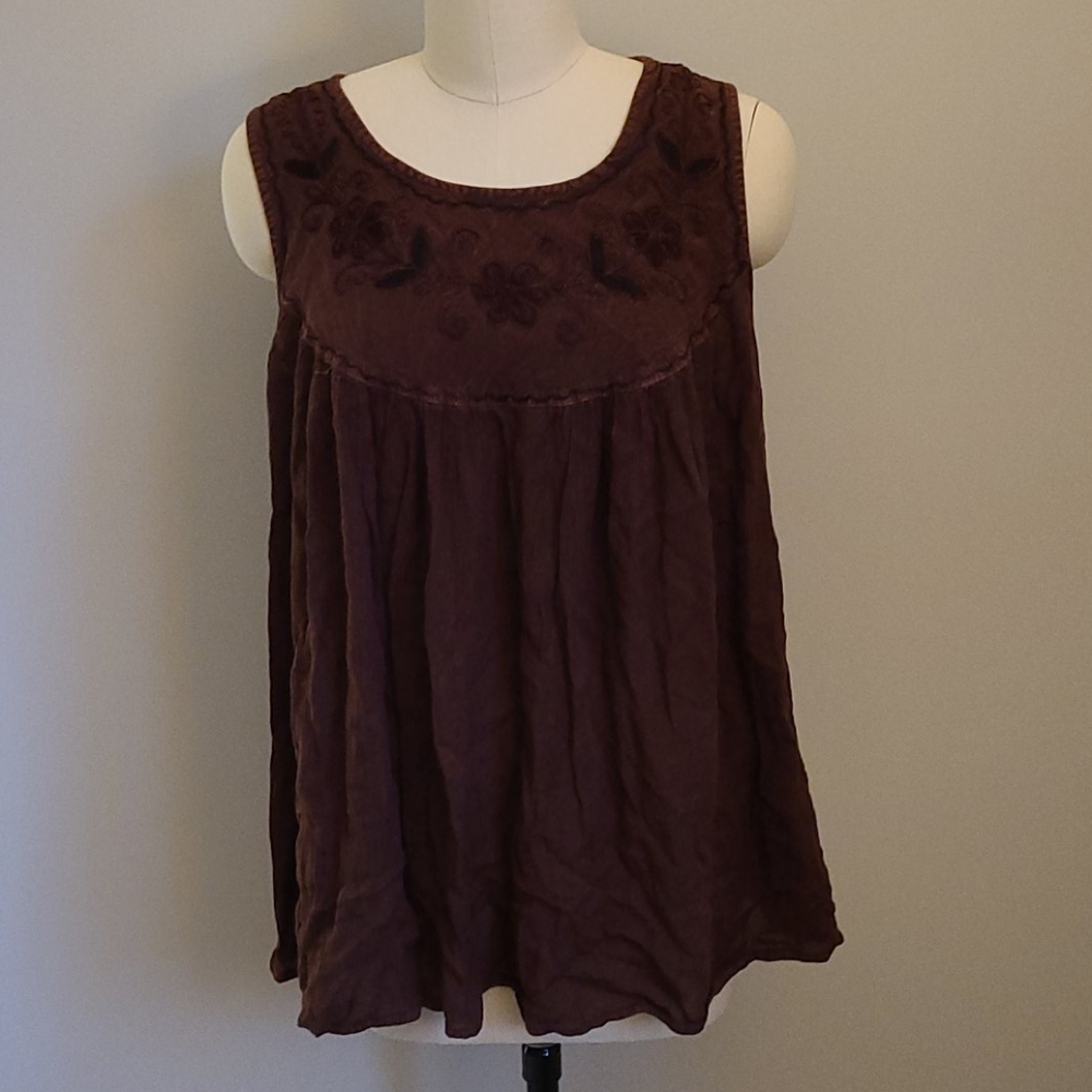 Gypsy rose L/Xl embroidered brown tank top
